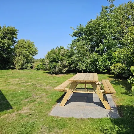 Bij Julianadorp, Afgesloten Tuin & Hond Welkom, Mobiele Airco