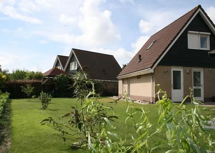 Bij Julianadorp, Afgesloten Tuin & Hond Welkom