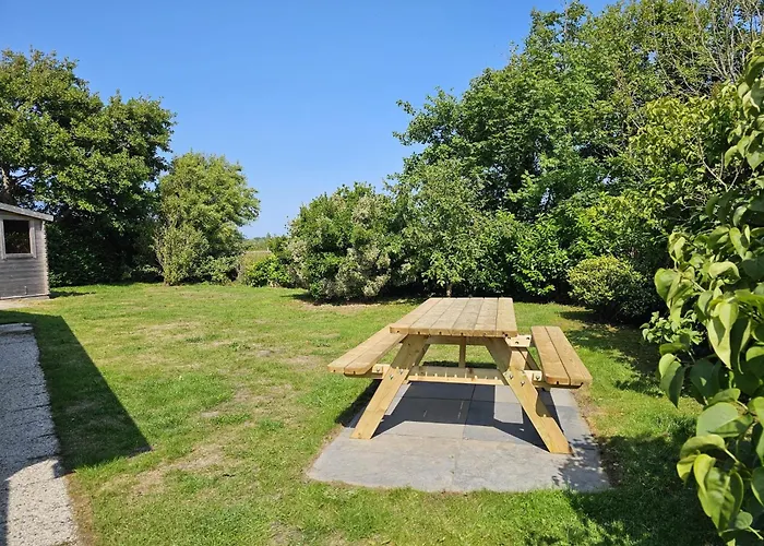 Bij Julianadorp, Afgesloten Tuin & Hond Welkom