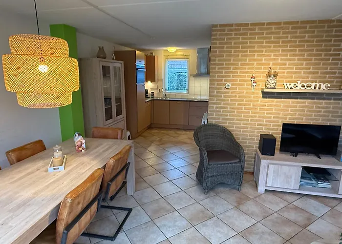 Bij Julianadorp, Afgesloten Tuin & Hond Welkom Дом отдыха *